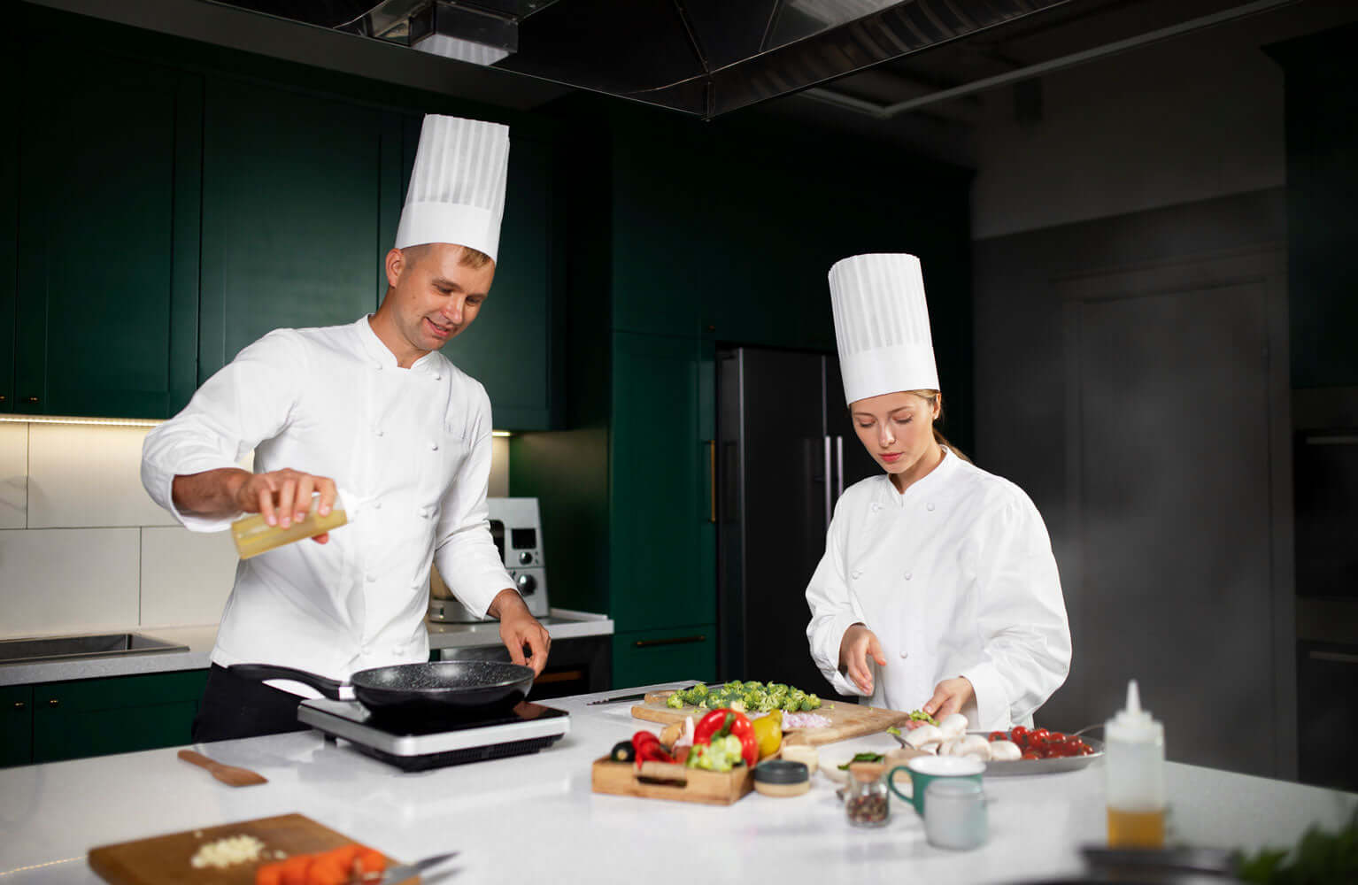 Private Chef vs Catering: Which Is Better for Your Lifestyle?